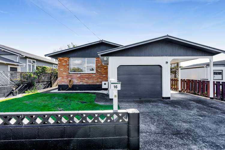 16 Walsh Road Westown_40