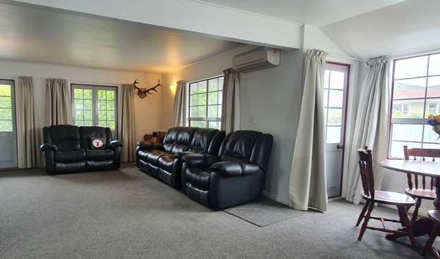 113 Fitzherbert Street Featherston_4