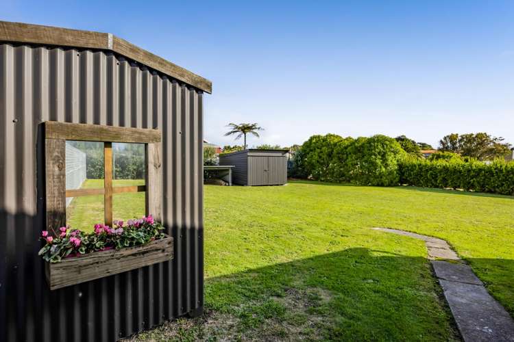 12 Terou Street Manaia_22