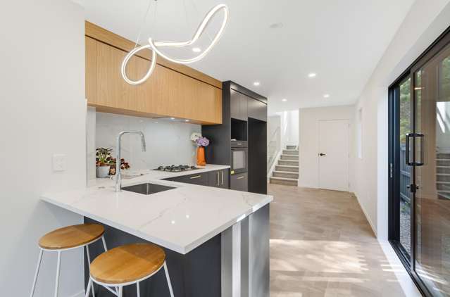 37D Gosford Drive Botany Downs_3