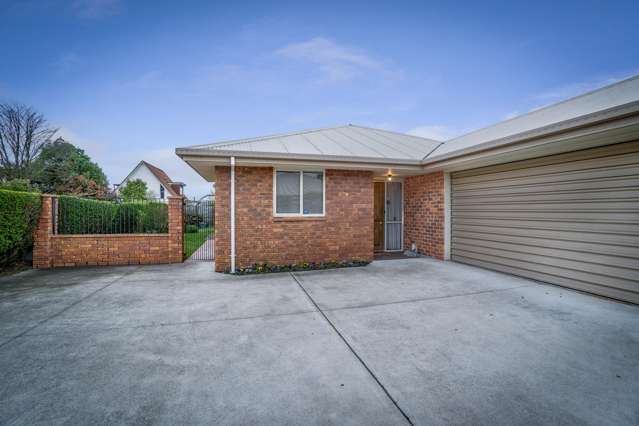 8a Kirk Road Templeton_1