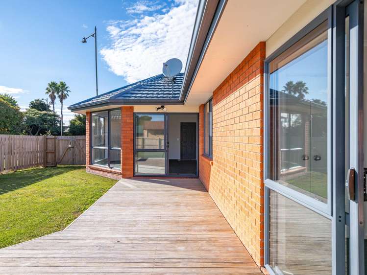 34 Farnborough Drive_1