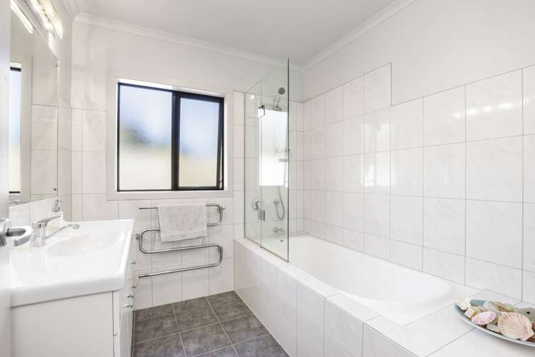 7 Lansbury Court Rototuna North_11