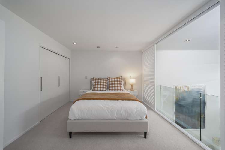 12 Holly Road St Albans_11