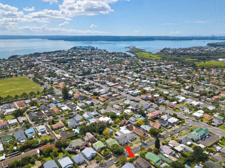 15 Smale Street Point Chevalier_17