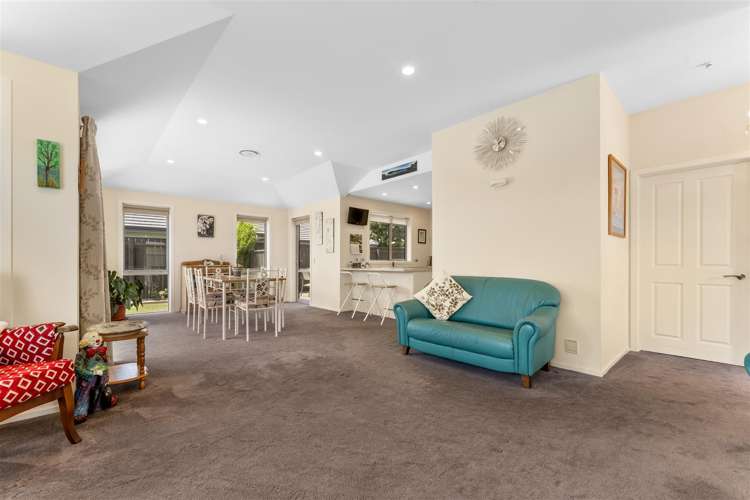 23 Brover Crescent Richmond_10