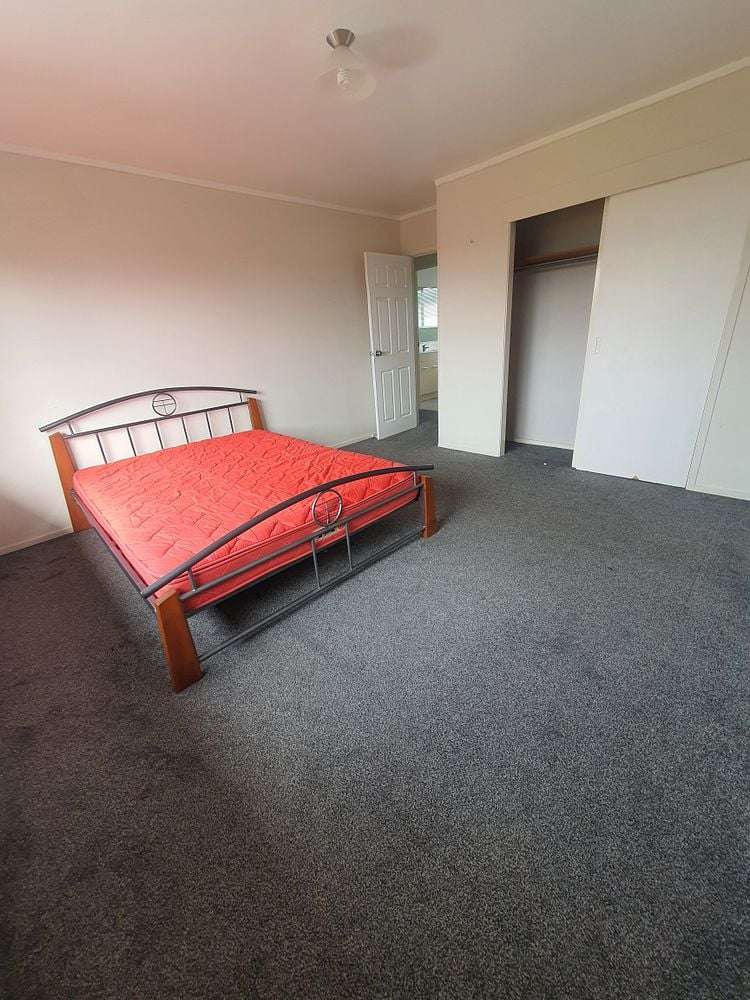 3/3 Tirimoana Road Te Atatu South_8