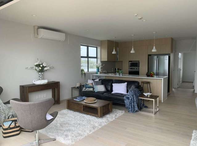 B22/388 Hibiscus Coast Highway Orewa_1