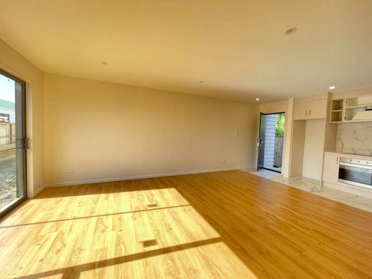 6/28 Netherlands Avenue Kelston_5