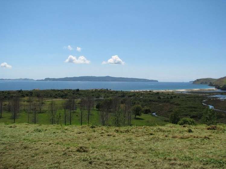 29 White Rocks Rise Kuaotunu_2