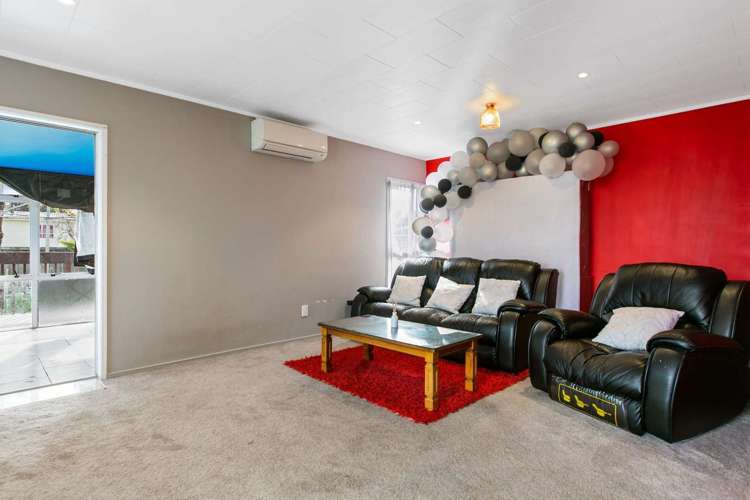 138 Mahia Road Wattle Downs_5