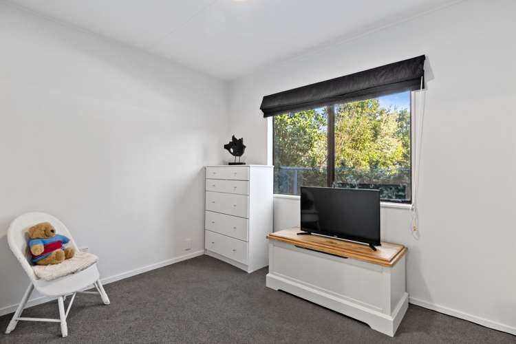 11a Emma Place Pukete_9