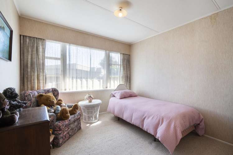 249 Vogel Street Roslyn_21