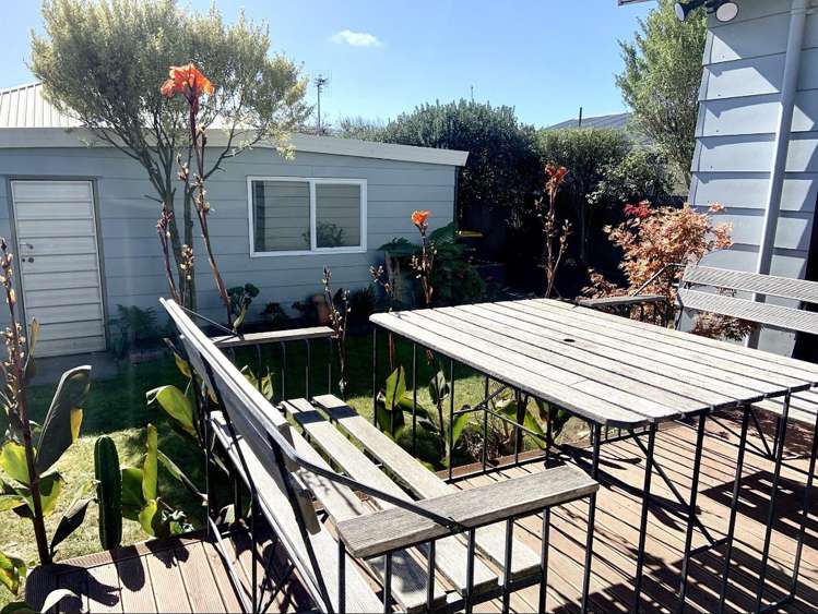  2/146 Beach Road North New Brighton_12