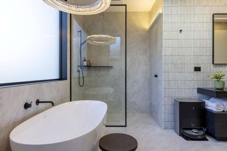 35 Pukenamu Road Rainbow Point_36