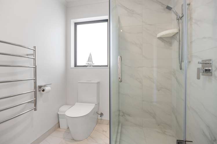 1/36 Maanihi Drive Rototuna North_16