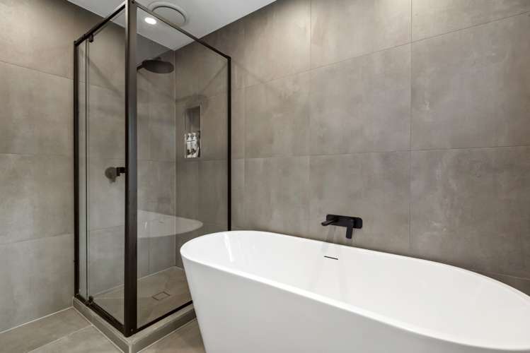 1/24 John Downs Drive Browns Bay_13