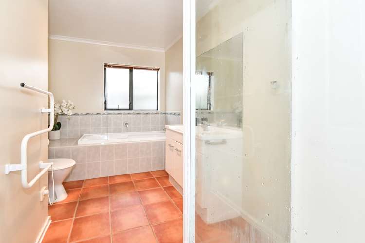 49 Wayne Francis Drive East Tamaki_11