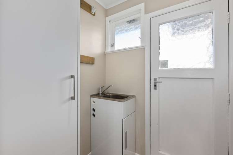 17 Moult Street Titahi Bay_11