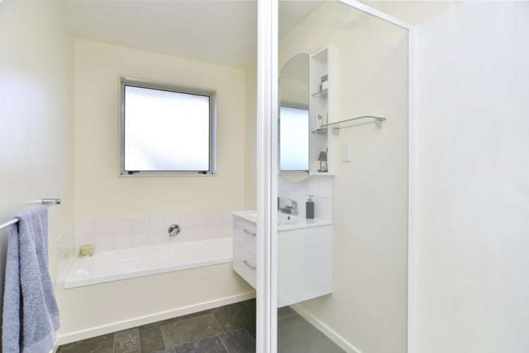 15 Willowview Drive Redwood_19