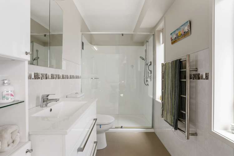 1/15 Coronation Road Mangere Bridge_9