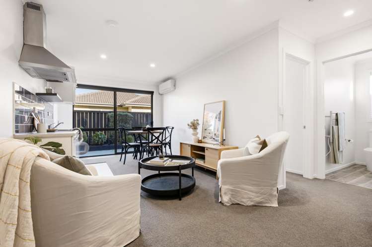 4 Sarah Court Rototuna_14