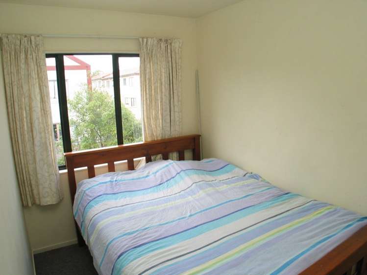 20/12 Ambrico Place New Lynn_8