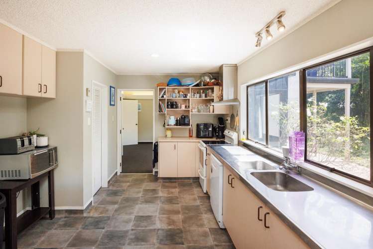 22 Truscott Grove Awapuni_10