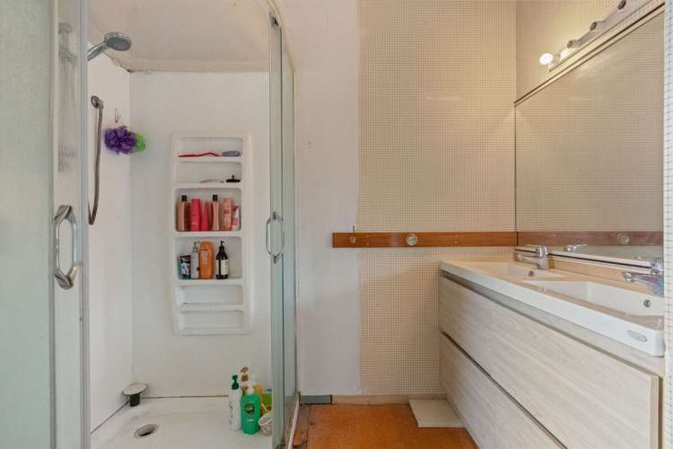 3 Libra Place Kawaha Point_11