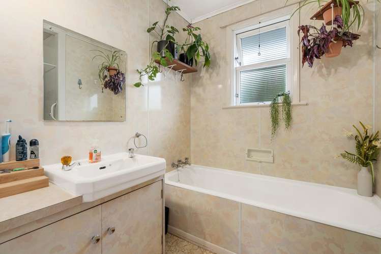 100 South Road Solway_11