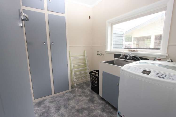 49 Albert Street Pahiatua_8