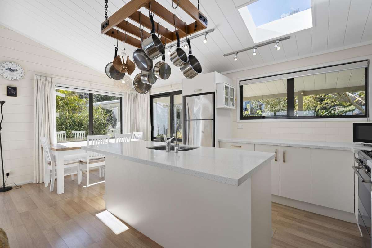 136 Reotahi Road_1
