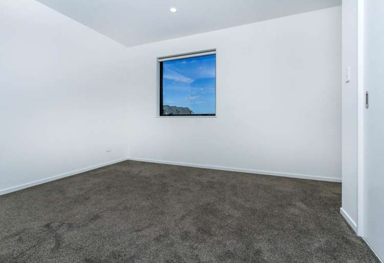 12 Papa Takaro Lane Flat Bush_11