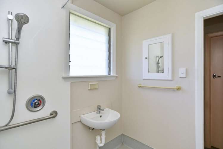 5678 West Coast Road Springfield_14