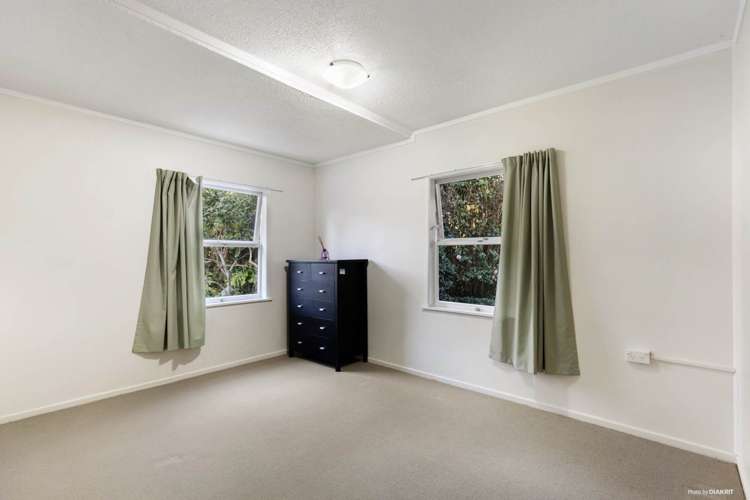 22 James Evans Drive Northcote_13