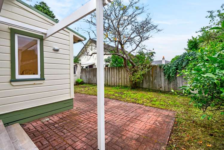 2 Ngaio Street Eastbourne_27