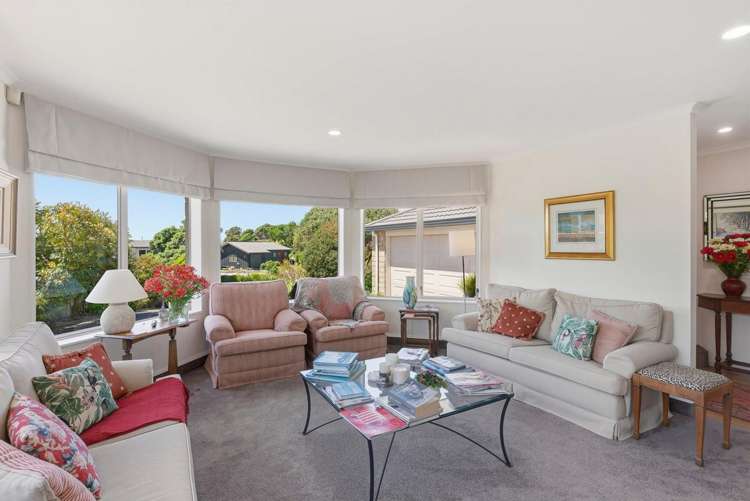 10 Barrett Drive Waikanae Beach_30