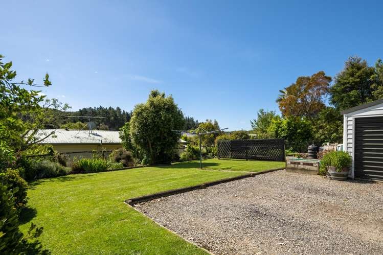 169 Waikawa Road Picton_22