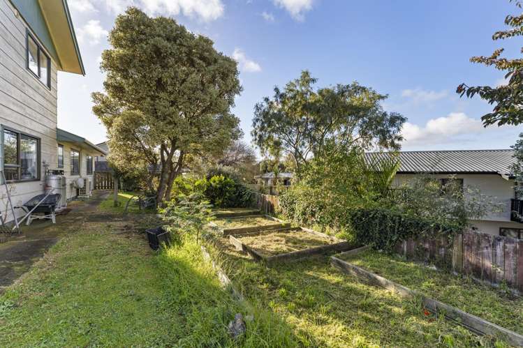 8 Arnold Grove Paraparaumu Beach_15