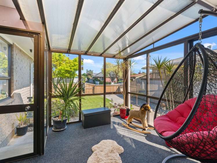 35 Oriana Crescent Hornby_5