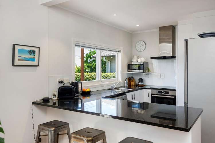 15 Maybeck Road Mount Albert_11