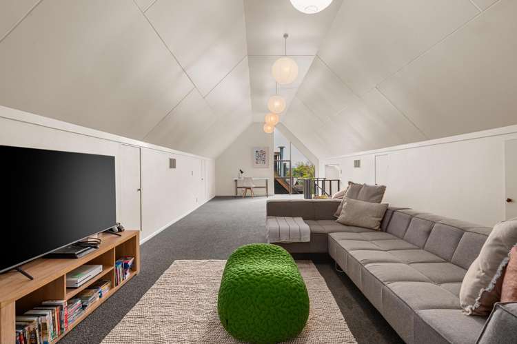 999 River Road Queenwood_13