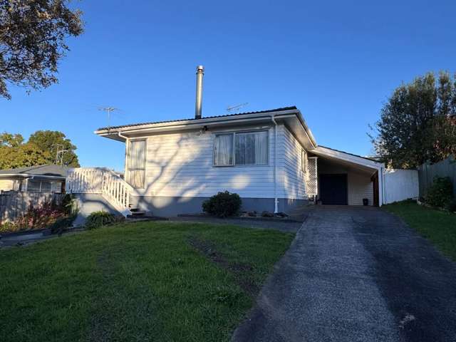 6 Yarra Place Botany Downs_2