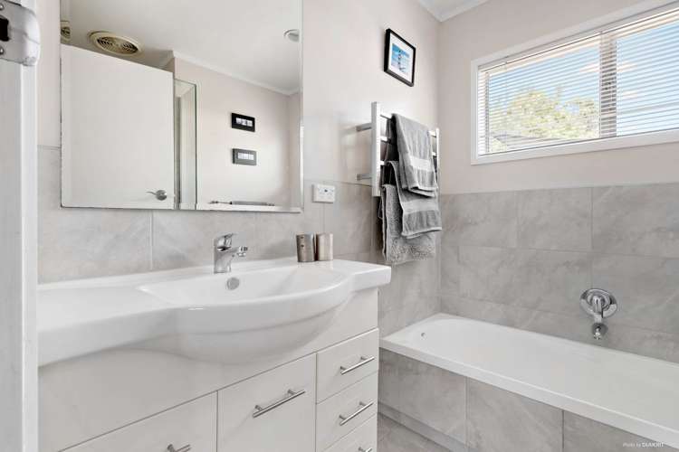 43 Seaward Place Wattle Downs_11