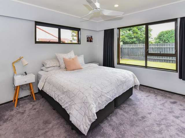 2/10 Tulloch Place Conifer Grove_4