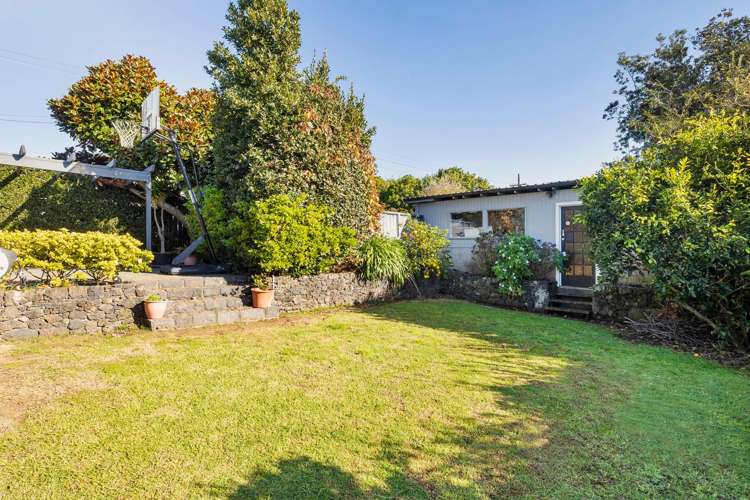 95 Alberton Avenue Mount Albert_2