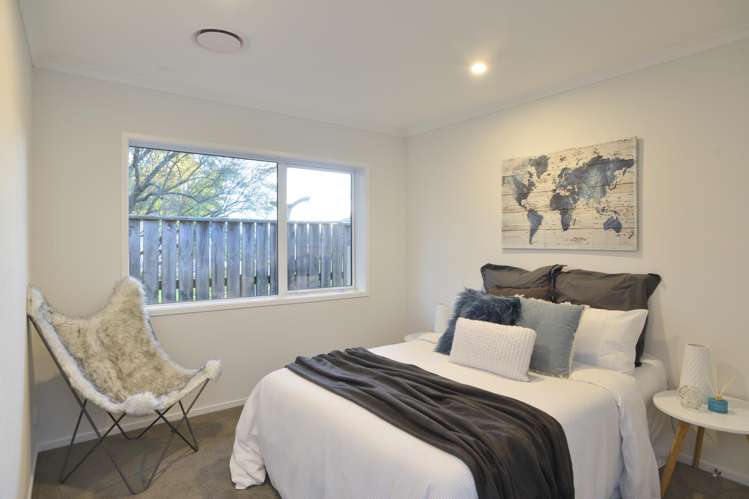 409 High Street South Carterton_13