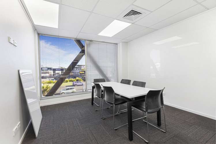 2/43 William Pickering Drive Albany_8