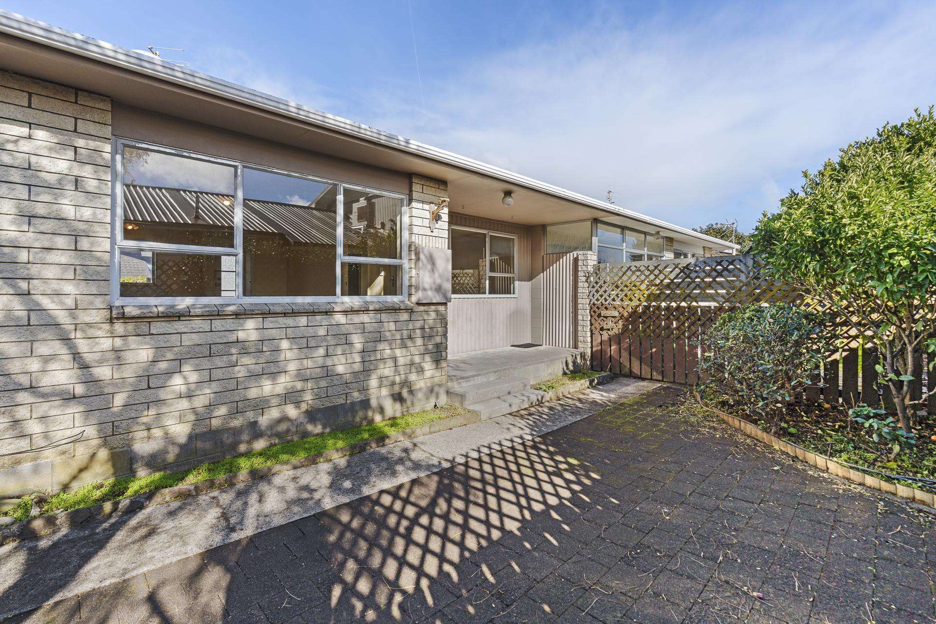 2/50 Paynters Avenue Strandon_0