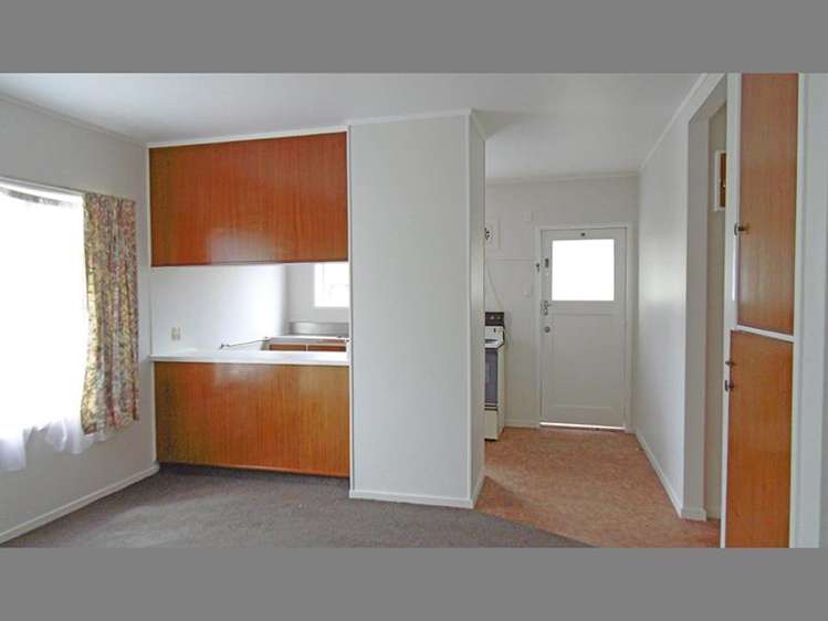 2/75 Moana Avenue One Tree Hill_6